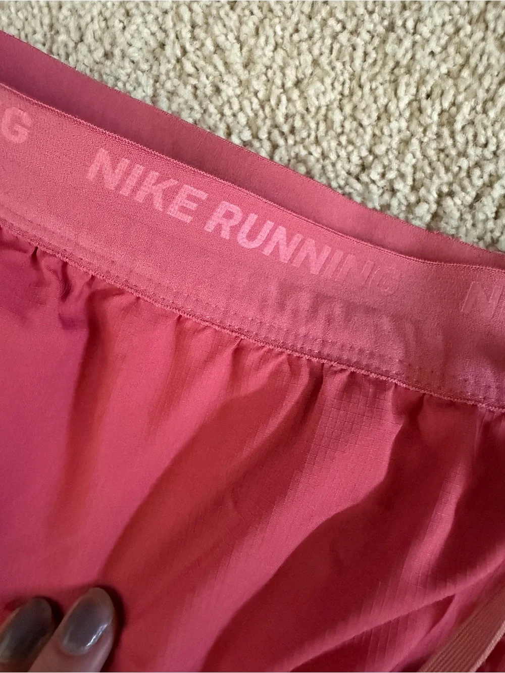 Nike running pink
